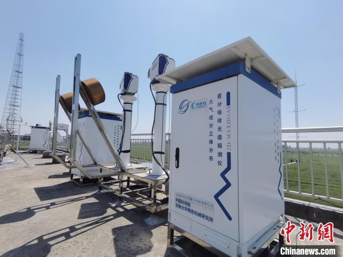 壽縣國家氣候觀象臺(tái)內(nèi)各種觀測設(shè)備?！侨?攝