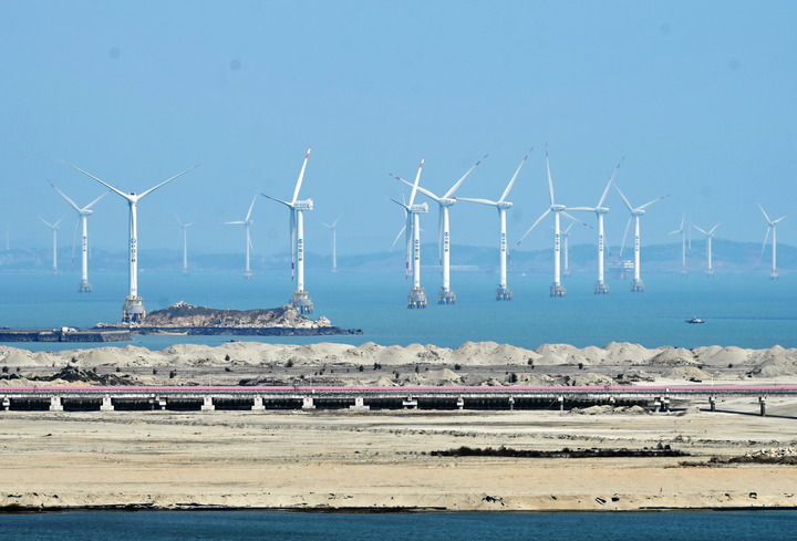 2021年3月9日，三峽福清興化灣海上風(fēng)電場(chǎng)。新華社記者 林善傳 攝