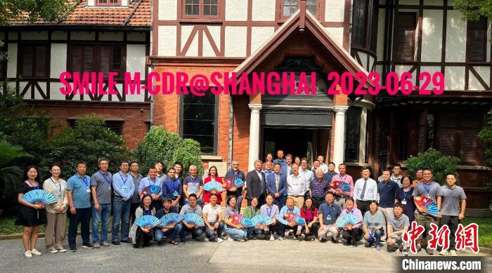 “微笑”衛(wèi)星(SMILE)任務中歐聯(lián)合轉正樣設計評審會合影?！≈锌圃簢铱臻g科學中心 供圖