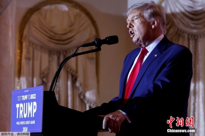 當?shù)貢r間2022年11月15日，美國前總統(tǒng)特朗普在佛羅里達州海湖莊園發(fā)表演講，正式宣布將參加2024年美國總統(tǒng)大選。據(jù)美媒報道，特朗普已正式提交文件加入2024年總統(tǒng)競選。這是特朗普第三次發(fā)起美國總統(tǒng)競選活動。