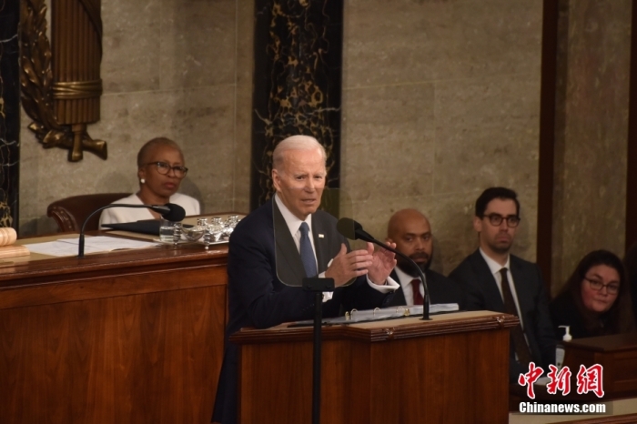 當(dāng)?shù)貢r(shí)間2月7日晚，美國總統(tǒng)拜登在國會(huì)發(fā)表其任內(nèi)第二次國情咨文演講。圖/<a target='_blank' href='/' _fcksavedurl='/'><p  align=