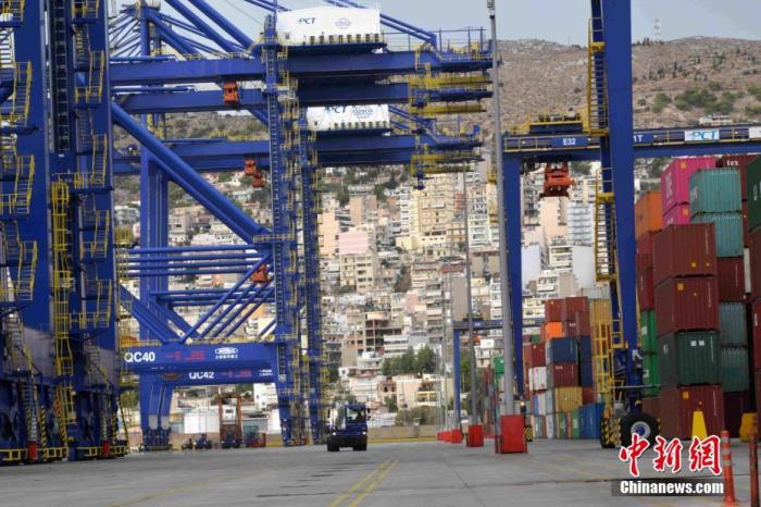 比雷埃夫斯港項(xiàng)目作為中國(guó)希臘共建“一帶一路”合作的旗艦項(xiàng)目，受到社會(huì)各界廣泛關(guān)注。 <a target='_blank' href='/'><p  align=