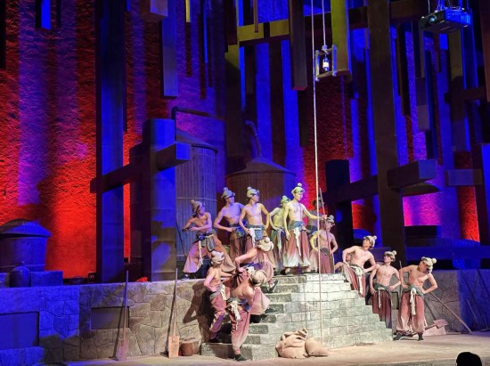 　　《天釀》演出場(chǎng)景。本報(bào)記者劉書文攝