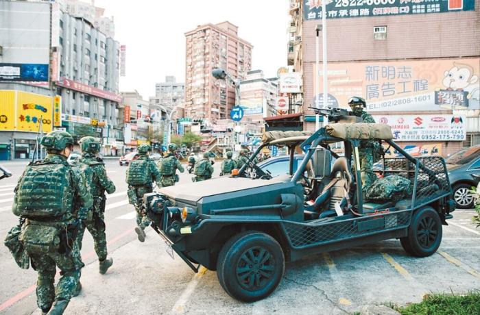 圖為2021年臺陸軍特種作戰(zhàn)指揮部在演習。圖片來源：臺灣《中國時報》。