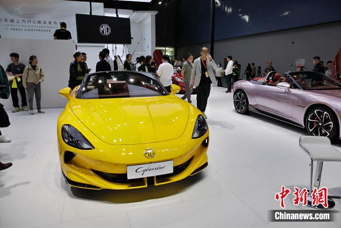 中國品牌新能源跑車。中新財經(jīng)記者 葛成 攝