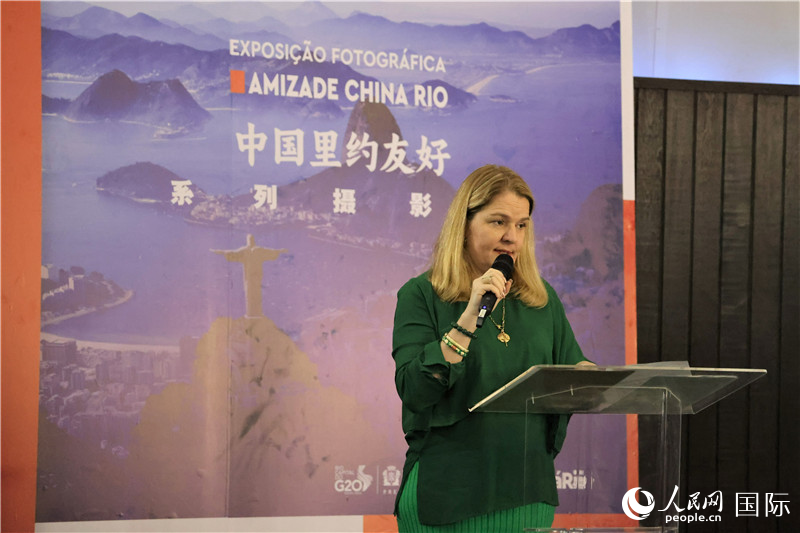 巴西中國(guó)創(chuàng)新經(jīng)濟(jì)研究院主席克勞迪婭·亞努齊在活動(dòng)中致辭。人民網(wǎng)記者 時(shí)元皓攝