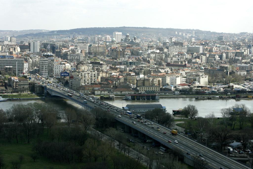 這是2015年3月30日拍攝的塞爾維亞首都貝爾格萊德老城區(qū)。貝爾格萊德是塞爾維亞的首都，坐落在薩瓦河和多瑙河的交匯處，是歐洲最古老的城市之一。新華社發(fā)（普雷德拉格·米洛薩夫列維奇攝）