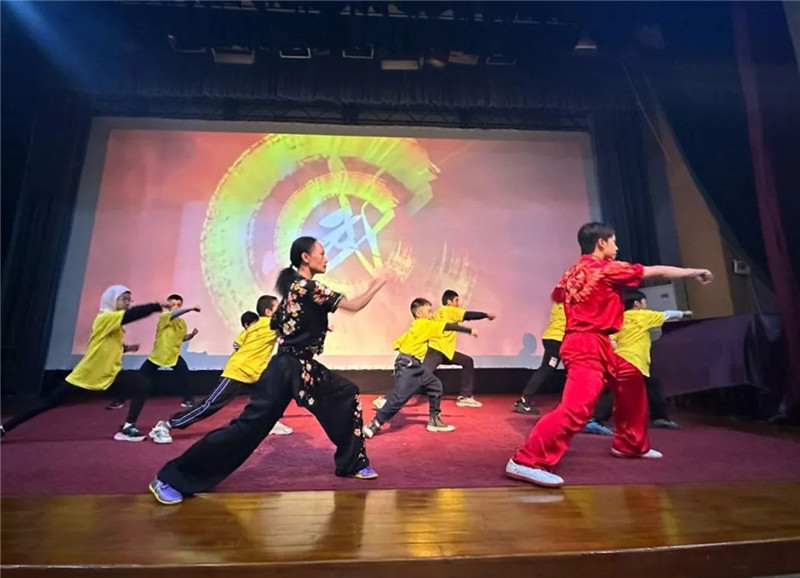 圖為2023“中華文化大樂園—埃及開羅營”閉幕式活動現(xiàn)場。主辦方供圖