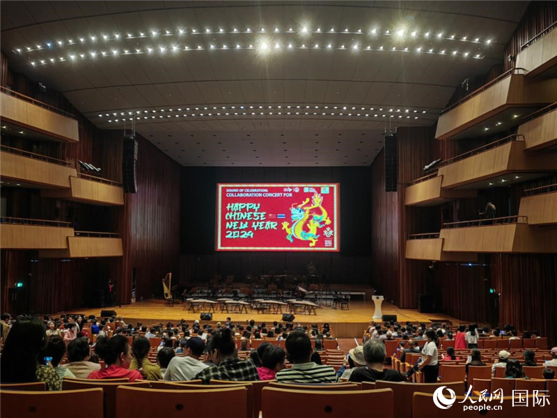 “歡慶之聲—2024歡樂(lè)春節(jié)音樂(lè)會(huì)”14日在泰國(guó)瑪希隆王子音樂(lè)廳舉行。人民網(wǎng)記者 楊一攝