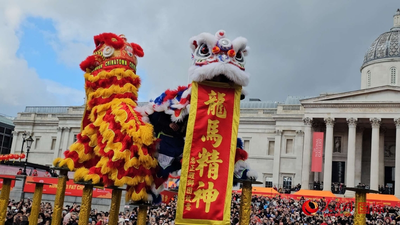 倫敦新春慶典現(xiàn)場。人民網(wǎng) 郭錦標(biāo)、楊浩鵬攝