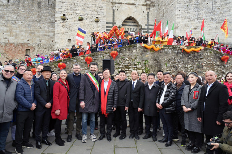 參與活動嘉賓合影。主辦方供圖