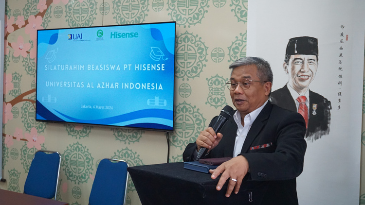 阿拉扎大學校長亞塞普致辭。阿拉扎大學孔子學院供圖