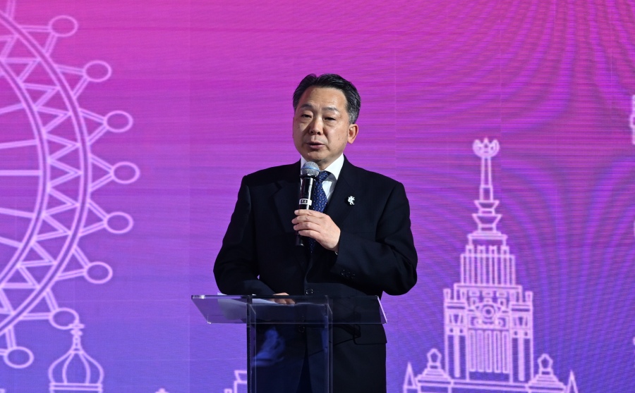 1.中國人民對外友好協(xié)會(huì)副會(huì)長袁敏道在第四屆“中俄青年同走友誼路”活動(dòng)上致辭。主辦方供圖