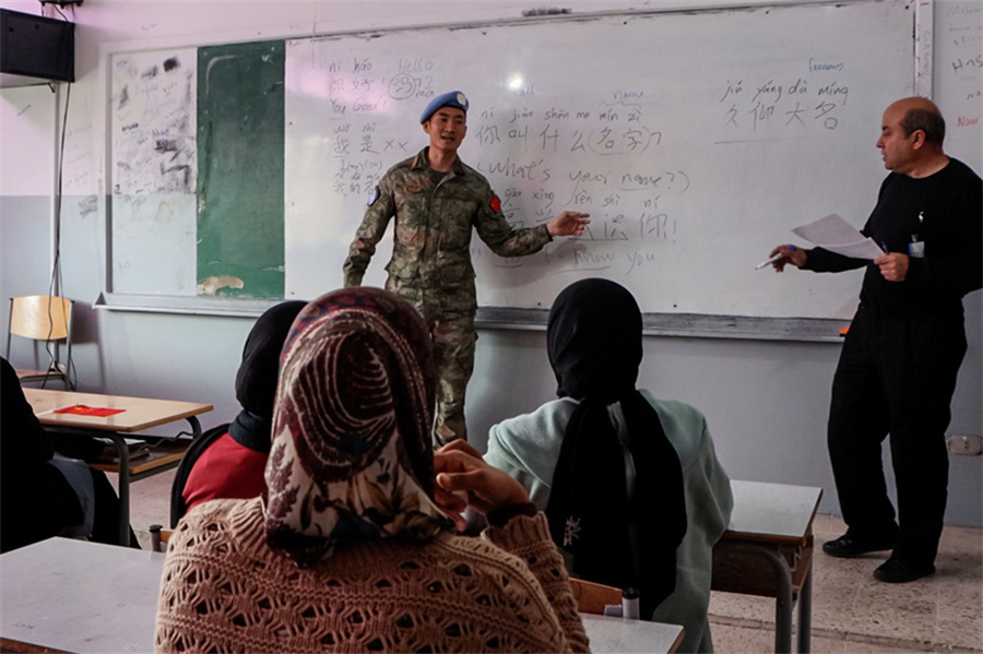 漢語班授課現(xiàn)場。瞿發(fā)統(tǒng)攝