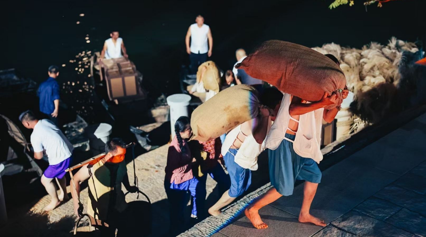 現(xiàn)場(chǎng)重現(xiàn)老碼頭商貿(mào)繁榮盛況。主辦方供圖