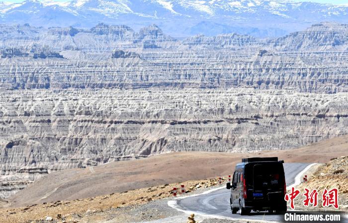 4月5日，西藏阿里札達土林。　李林 攝