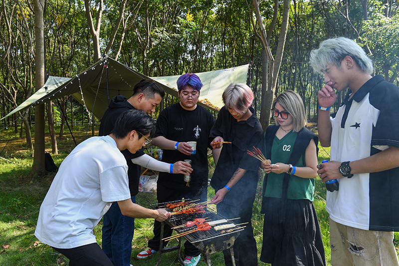 從馬達(dá)加斯加到肥東，楊晉打理的雨悅山房深受年輕人的喜愛。吳芳攝