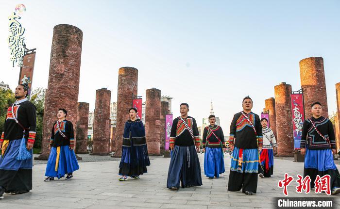 用民族文化吸引世界目光大涼山國際藝術(shù)節(jié)展多元風情