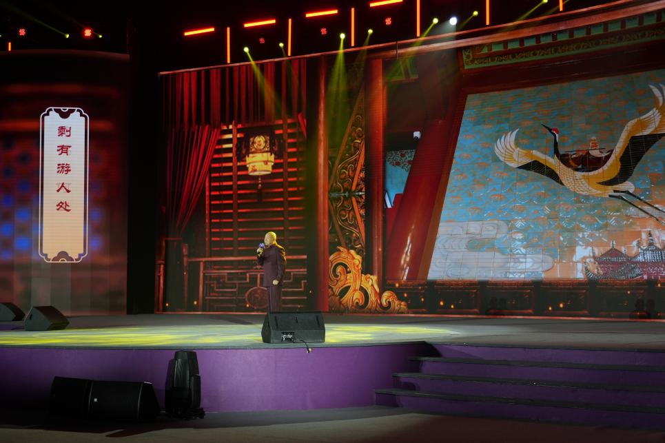 《菩薩蠻·黃鶴樓》節(jié)目現(xiàn)場。人民網(wǎng)記者 于凱攝