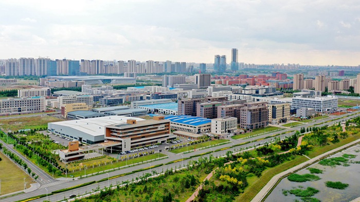 位于長春新區(qū)的一家家光電企業(yè)走上了協(xié)同化發(fā)展之路。（長春新區(qū)供圖）