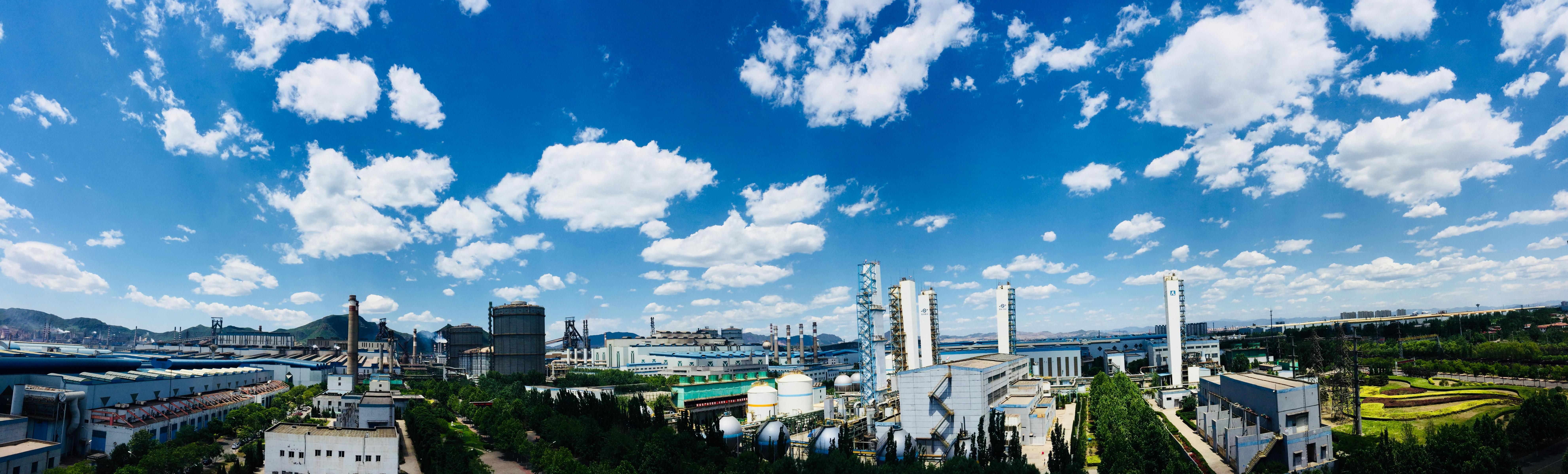 首鋼股份公司遷安鋼鐵公司。尹小龍攝