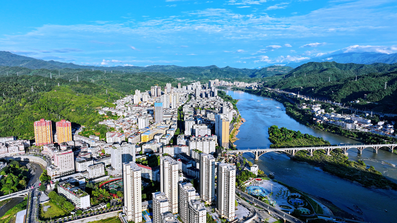 石泉縣入選全國美麗鄉(xiāng)村先行區(qū)。石泉縣委宣傳部供圖