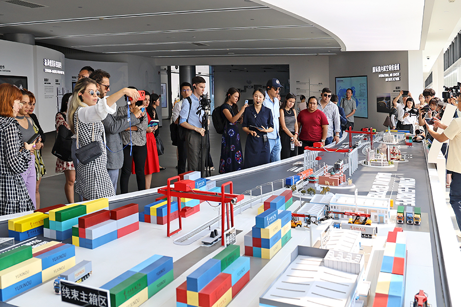 時政微觀察丨再次考察西部陸海新通道，總書記提出新要求