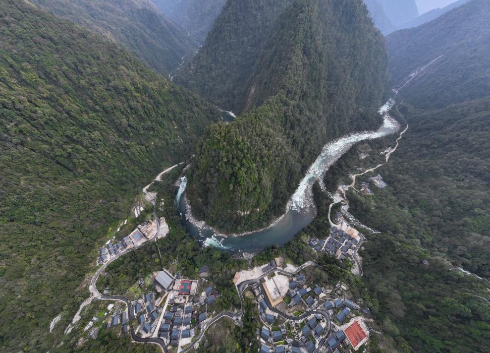 2023年3月10日，獨(dú)龍江航拍。