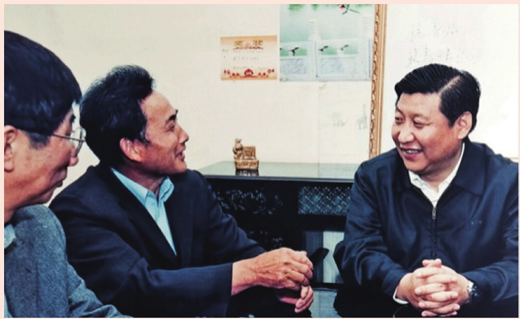 2003年4月24日，時任浙江省委書記習(xí)近平在浙江下姜村調(diào)研。