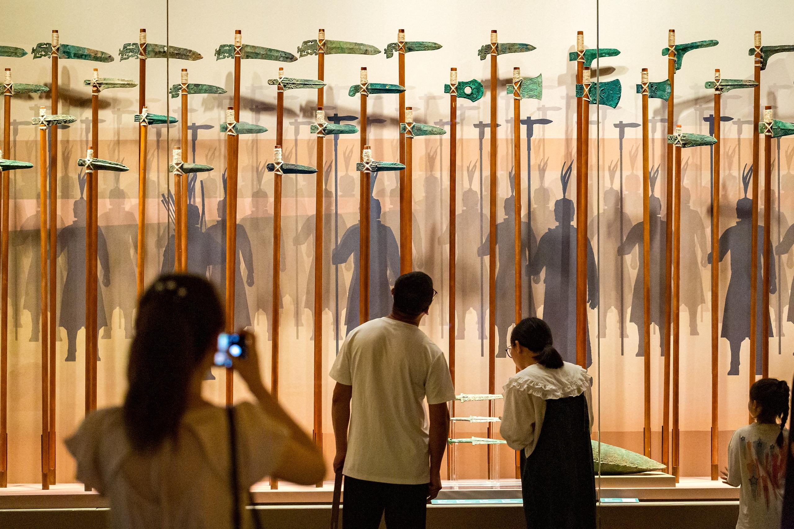 △2024年8月25日，游客在河南省安陽市殷墟博物館參觀。