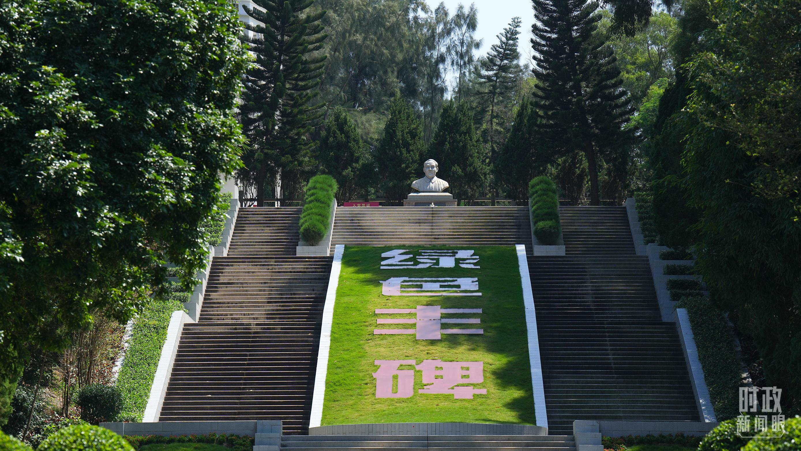 △“綠色豐碑”。（總臺(tái)記者李晉拍攝）