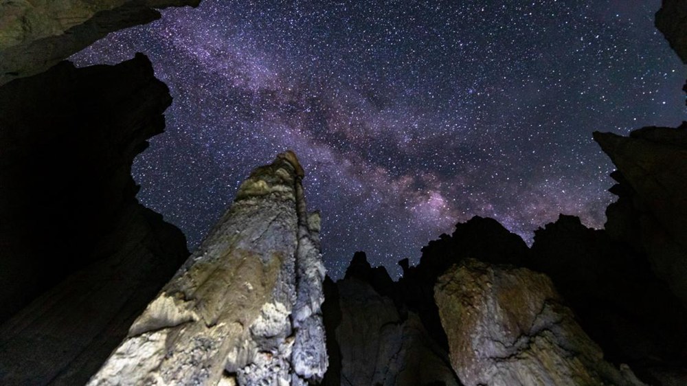 手可摘星辰。貢覺群培攝