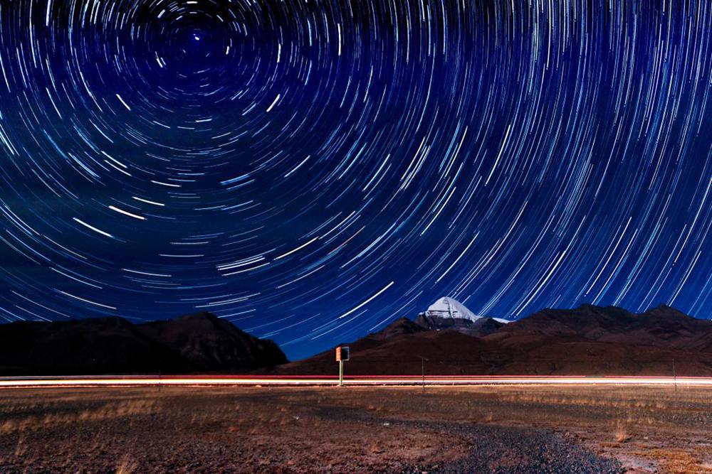 星垂平野闊。貢覺群培攝