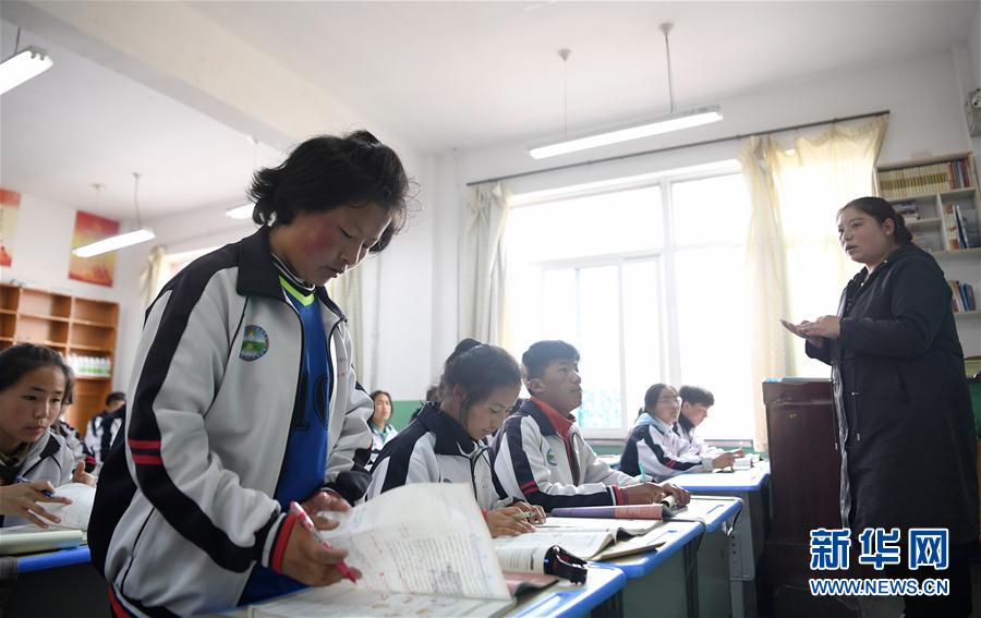 （體育·專題）（22）足球——踢球吧！草原女孩