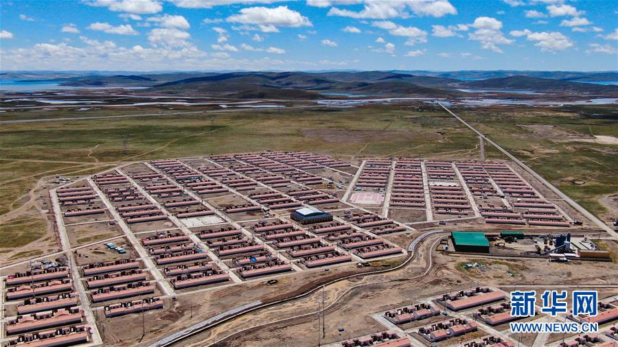 （走向我們的小康生活）（1）青?，敹啵狐S河源的幸福村