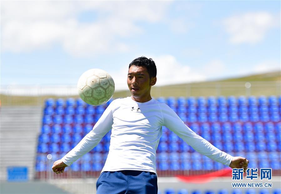 （走向我們的小康生活）（8）青?，敹啵狐S河源的幸福村