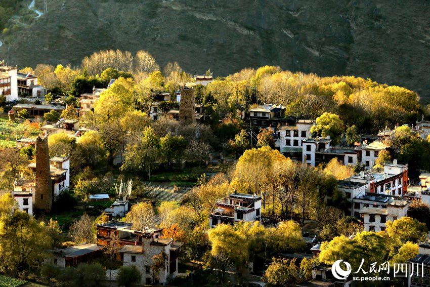 丹巴美景。李永安攝