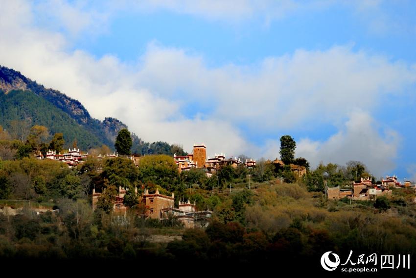 丹巴美景。李永安攝