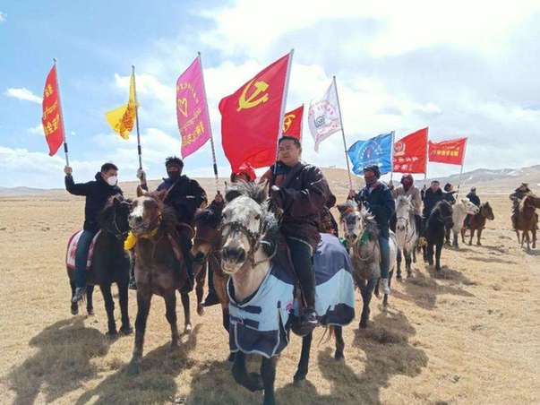 青?，斍撸厚R背宣講隊(duì)助推“1號(hào)”文件入腦走心