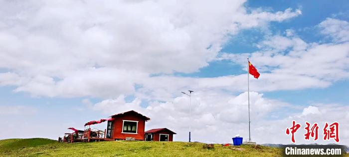 圖為地處同仁市加吾鄉(xiāng)東維村的農(nóng)家樂。　劉秀娟 攝