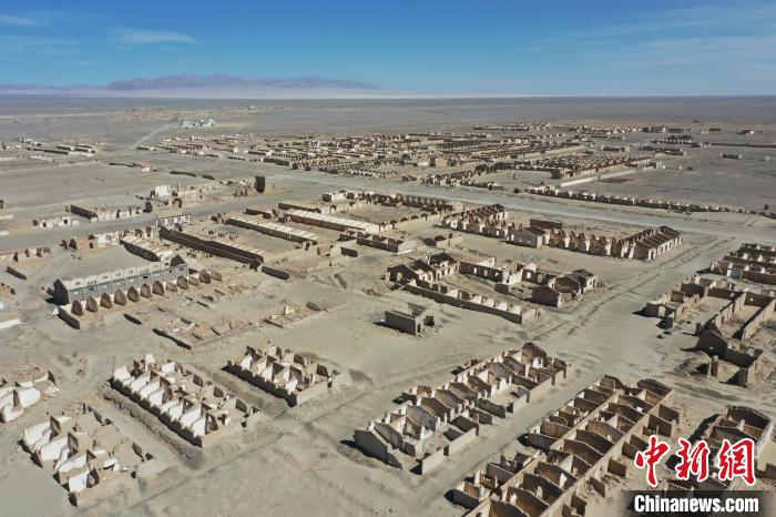 航拍青海省海西蒙古族藏族自治州茫崖市冷湖石油工業(yè)遺址保護區(qū)?！●R銘言 攝