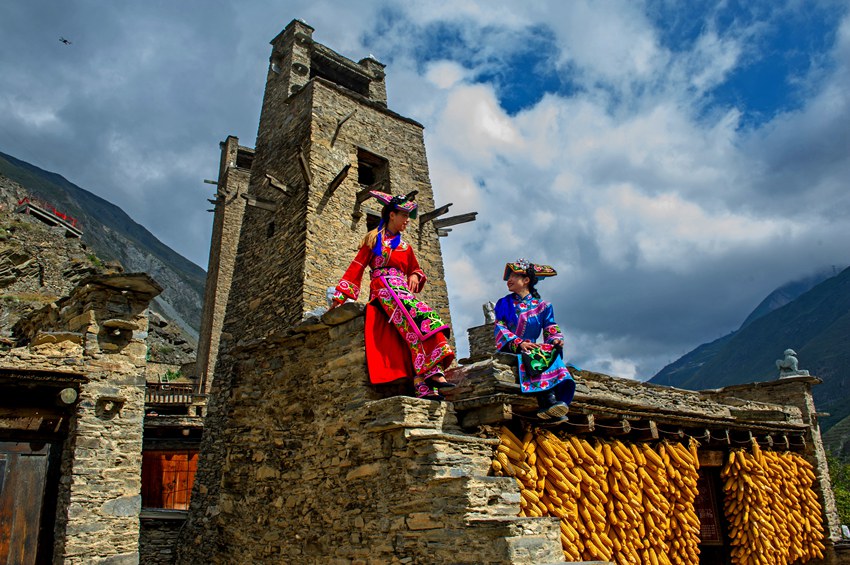 四川省阿壩州理縣桃坪村。四川省文旅廳供圖