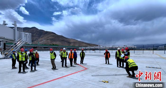 圖為驗收組驗收項目?！〉┰鐾?攝