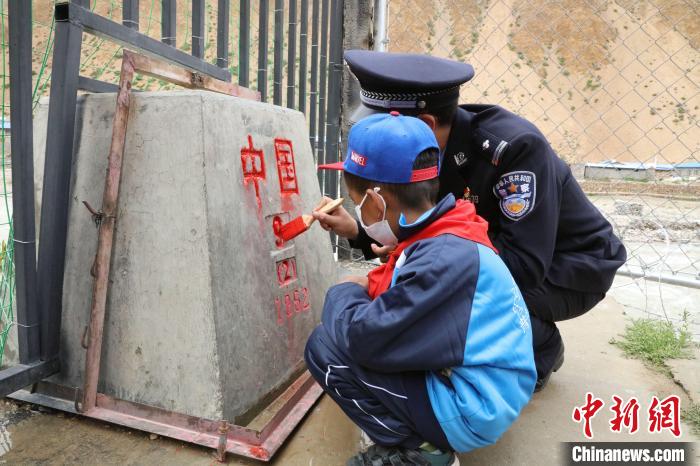 邊境上的警營(yíng)開(kāi)放日感受體驗(yàn)別樣“警彩”