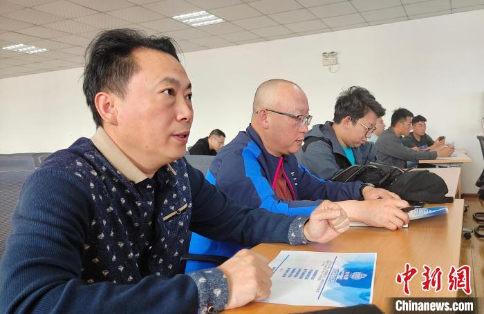 圖為培訓(xùn)會(huì)現(xiàn)場。　貢桑拉姆 攝