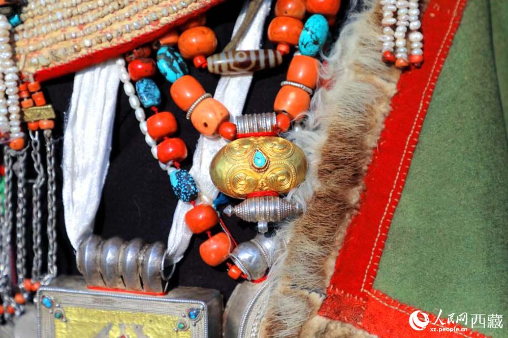 精美的配飾。人民網(wǎng) 李海霞攝