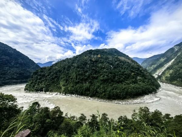 幾代建設者，歷經(jīng)半個多世紀完成！這是一條怎樣的公路？