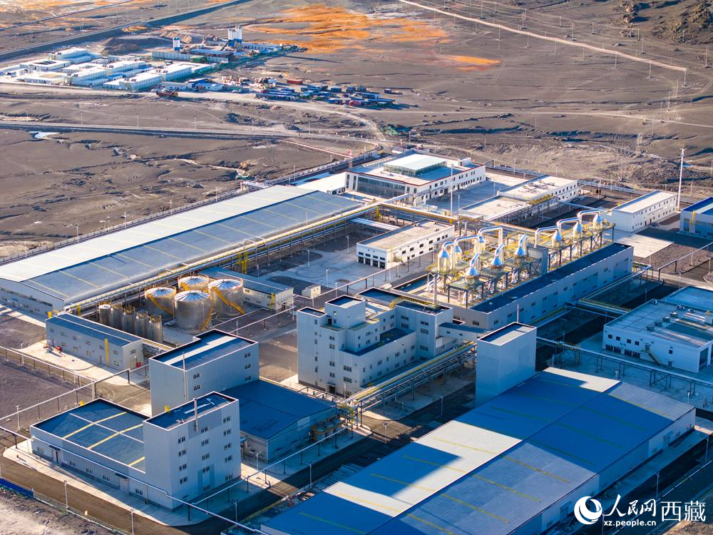 西藏扎布耶鹽湖綠色綜合開發(fā)利用萬噸電池級碳酸鋰項目。