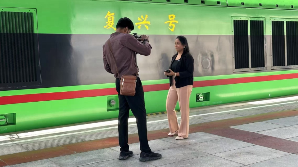 “中國在保護(hù)自然環(huán)境的同時實現(xiàn)了高度現(xiàn)代化！” ——多國記者眼中的現(xiàn)代西藏_fororder_圖片4