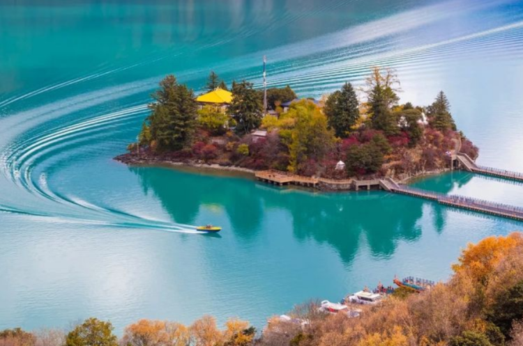 懂西藏的人，一定不會(huì)錯(cuò)過林芝的秋天